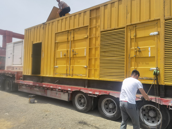 南丰发电机出租100KW发电机需要什么规格的电缆线？